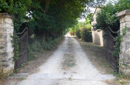 Eyragues House | le gîte Lou Jas