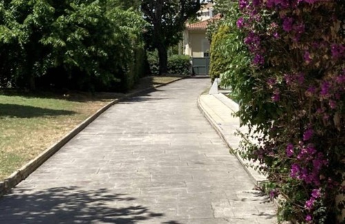 Istres House | Le Garden Cocoon