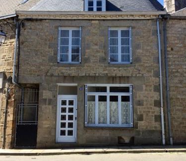 Antrain House | Le gite du Mont