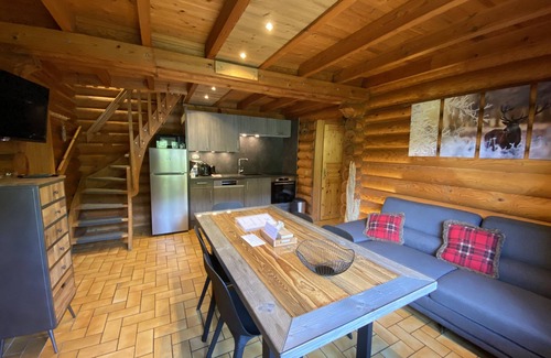 La Bresse Ski Chalet | LE GRAND CERF Chalet en rondins avec SPA Jacuzzi