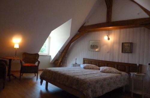 Fontaine-les-Coteaux House | Le Grand Gite De La Promenade
