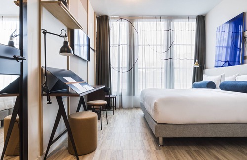 Porte-Saint-Martin Hotel | Le Grand Quartier