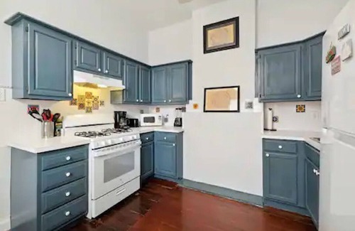 Faubourg Marigny House | Le Jambalaya Jive: Your Garden Getaway in NOLA