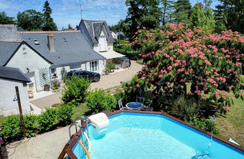 Amboise House | Le Jardin De Josseline