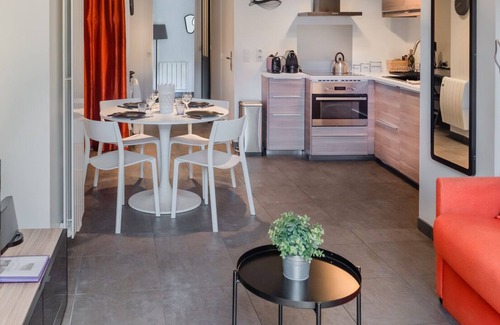 Aiguelongue Apartment | Le Jardinet - Avec Bureau en Centre Ville !