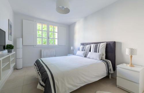 Aix-en-Provence Historic Centre Apartment | Le Jardinet de la Cathédrale
