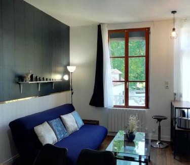 Old Town Apartment | LE KLEBER au choix VUE SUR PARC ou RUE simplicité d'accès, charme et confort garantis