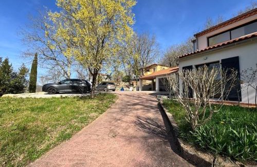 Douelle House | Le Koutoucou