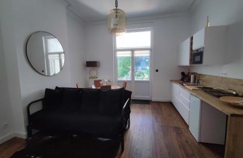 Saint-Laurent Apartment | Le Liégeois - proche centre - Maison de maître