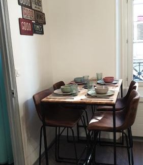 Epernay Apartment | Le Loft Vintage Epernay avec Netflix, Vélos, Parking gratuit