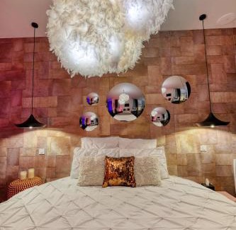 Perverie House | Le Lovt - LOVE ROOM NANTES