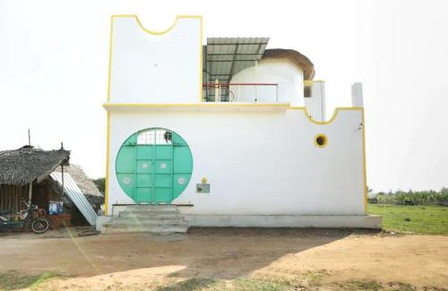 Cuddalore-Puducherry Administrative Boundary House | Le Lucky Chalet