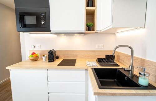 Oullins Apartment | Le Lumière T2- Metro B Oullins-Lyon centre
