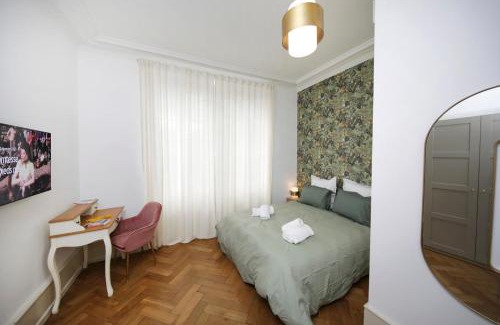 Colmar Apartment | LE LYNX HAUSSMANIEN appartement tout confort, climatisé avec parking privé, à deux pas du centre