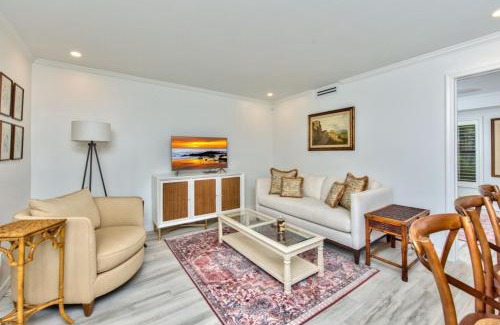 Old Naples Apartment | Le Malo Vacation Rental