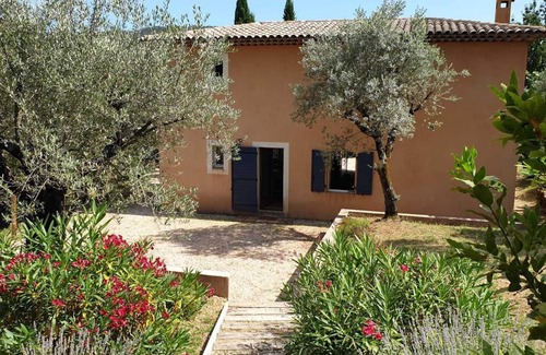 Bargemon House | Le Mas Dania, Charmante Villa Avec Piscine au Milieu des Oliviers
