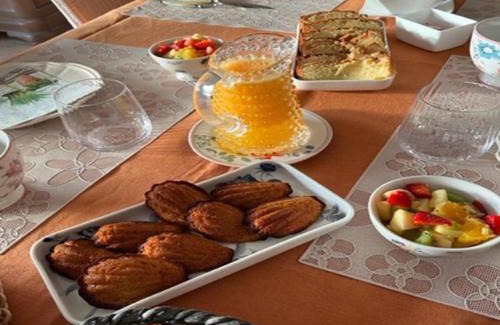 Nyons Bed & Breakfast | Le Mas du Grand Chêne - Chambres & Roulotte