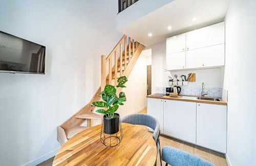 Charpennes - Charmettes Apartment | "Le Monstera" T1 20m2 Duplex Clim Prox Gare Métro
