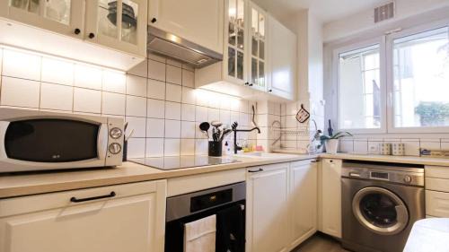 16th Arrondissement Apartment | Le Mozart - Élégant, calme, balcon