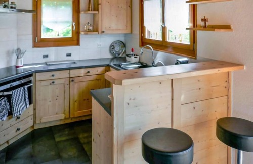 Saint-Pierre-de-Clages House | Le Muveran V8 by Interhome