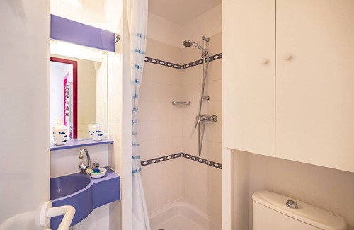 Benodet Apartment | Le Nautic - Two Bedroom Apartment, Sleeps 5