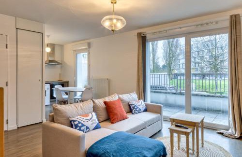 Quartier Sapins-Chatelet-Lombardie Apartment | Le Nicole un appartement en duplex avec balcon et place de parking