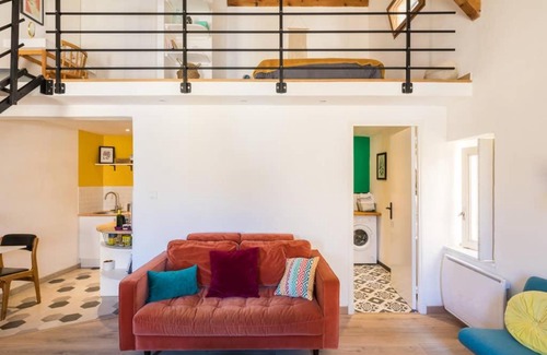 Old Lyon Apartment | Le nid des amants du vieux-Lyon