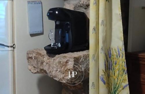 Cuges-les-Pins Apartment | Le Nid du Vigneron I Authentic escape