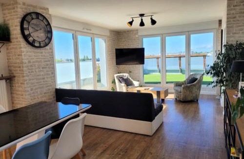 Ranzay-Grand Clos Apartment | Le Nid : Rooftop moderne surplombant la ville