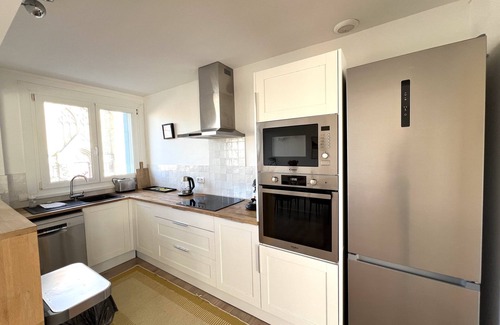 Calais City Center Apartment | Le Notre Dame, maison spacieuse avec jardin