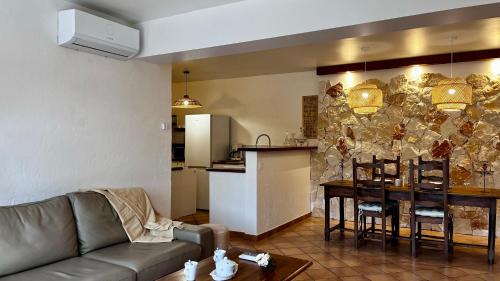 Mougins Apartment | Le Noyer - Sublime 3P Provençale sur MOUGINS - Parking - Climatisation