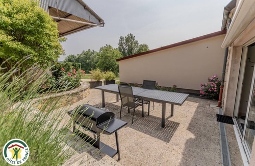 Le Breuil House | Le Pétillant - LE BREUIL