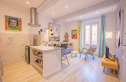 Cassis Apartment | Le Pêcheur Revisité by Winkyhouse Cassis