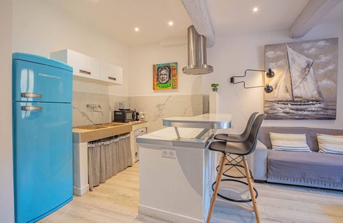 Cassis Apartment | Le Pêcheur Revisité by Winkyhouse Cassis