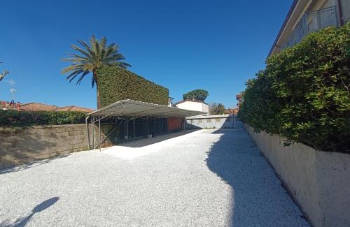 Lido di Camaiore Apartment | Le Palme 98 "Casa Vacanze"