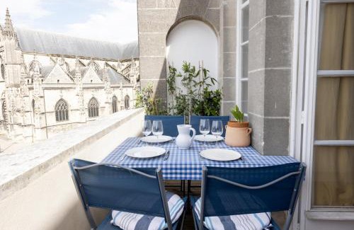 Saint-Michel Apartment | Le Passage