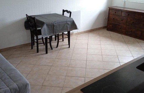 Paroy-sur-Tholon Apartment | Le passage