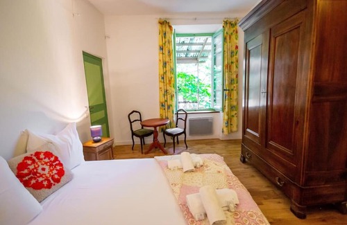 Beaufort House | Le Pech Merle YourHostHelper