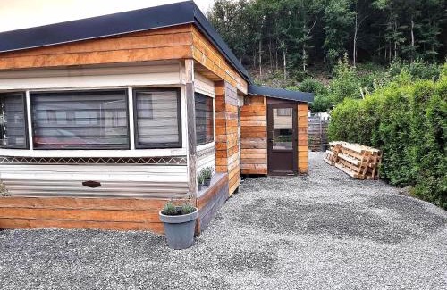 Trois-Ponts House | Le petit Écrin, caravane résidentielle
