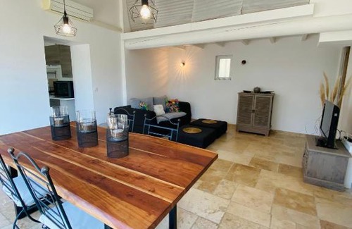 Lagnes House | Le Petit Bastidon