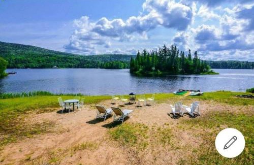 Saint Donat House | Le Petit Loft du boisé - Nature et ski