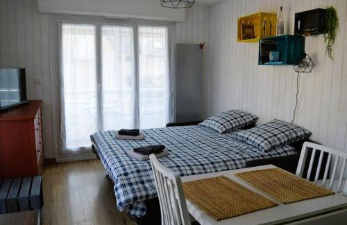 Courseulles-sur-Mer Apartment | Le petit Courseulles - entre le port et la mer