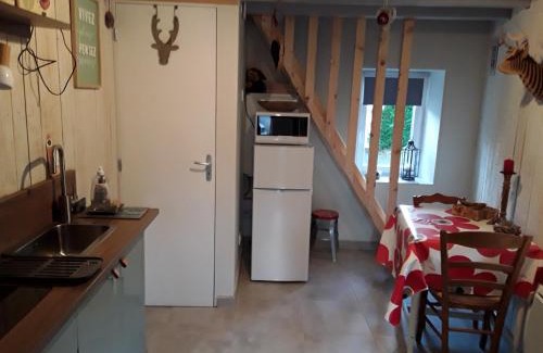 Saint-Bonnet-pres-Orcival Apartment | Le petit nid
