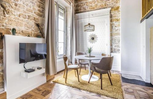 Griffon - Royale Apartment | Le petit Opéra