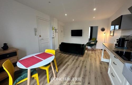 Cherbourg-en-Cotentin Apartment | Le Petit Pedro