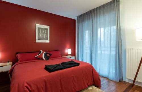 Charpennes - Charmettes Apartment | LE PHENIX - HYPERCENTRE 16 PERSONNES GARAGE GRATUIT WiFi JARDIN BARBECUE PROCHE PARC TETE D'OR