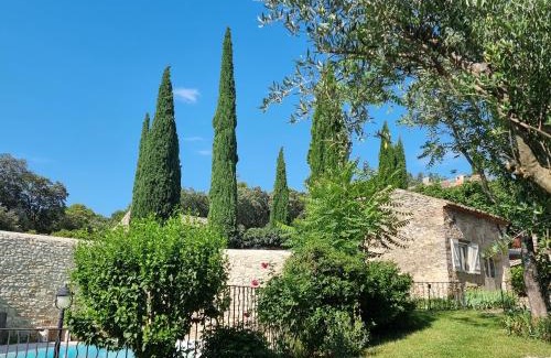Montsegur-sur-Lauzon House | Le Pigeonnier, gîte des Lucioles en Provence