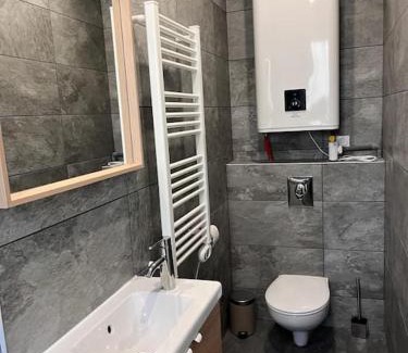 Viviani - Bonnevay Apartment | Le Pressensé