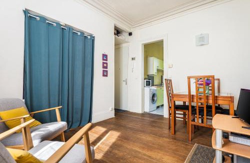 Saint-Martin-du-Littoral Apartment | Le Ptit Havrais, idéal couple, solo ou pro à 2 min à pied de la mer