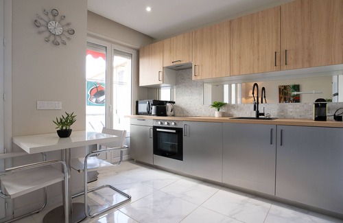 Riou - Petit Juas - Av de Grasse Apartment | Le Puget by Interhome